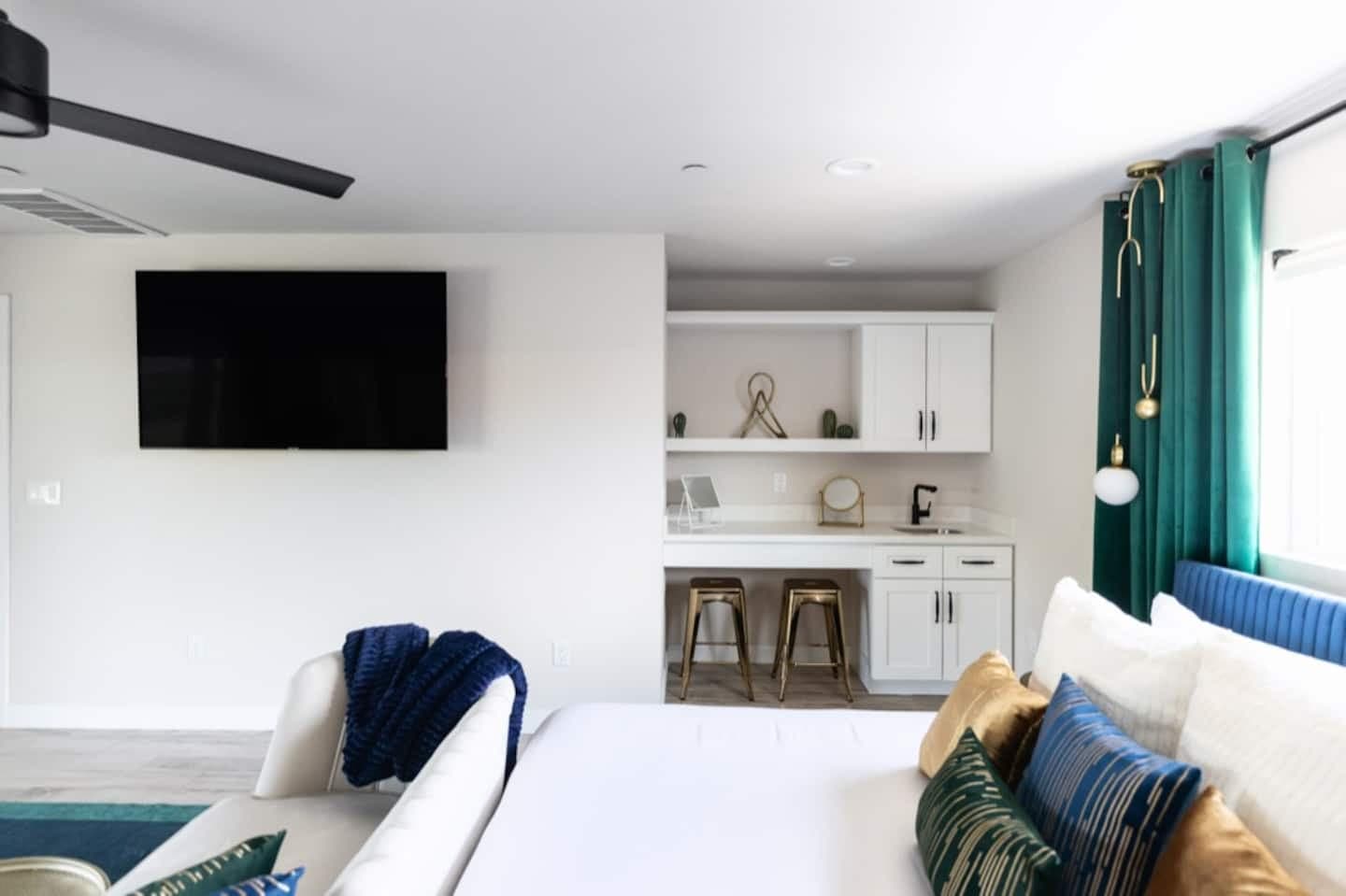 Valley Vibe House — photo 16